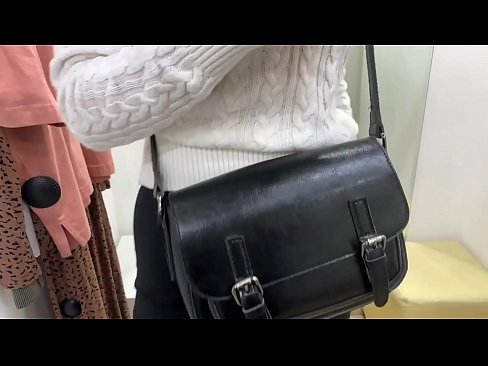 ❤️ Ommaviy onanizm yosh kaltak FeralBerry bir dildo bilan fitting xonasida ❤❌ Anal videoda pornoda uz.28films.ru ﹏